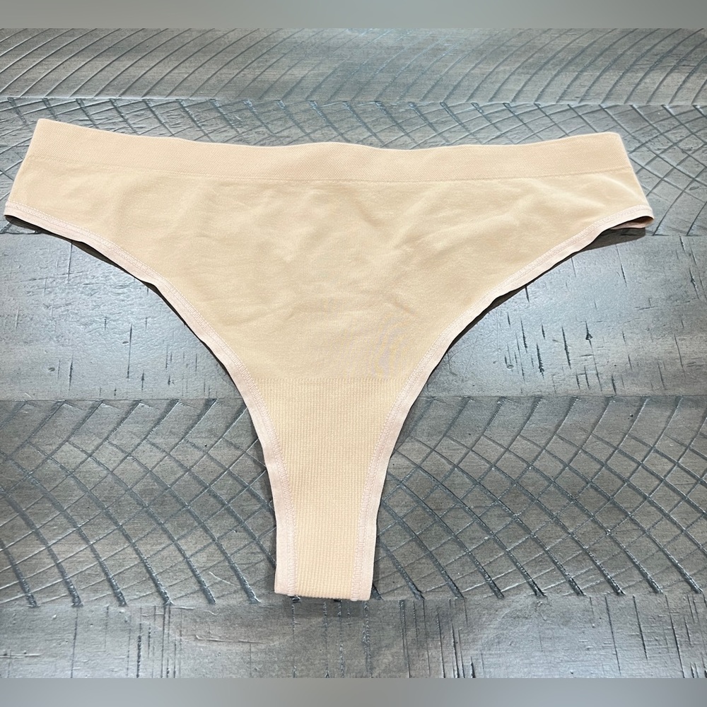 New Skims soft smoothing thong. Size S